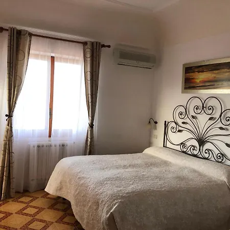 Il Grappolo 2* Anacapri (Isola di Capri)